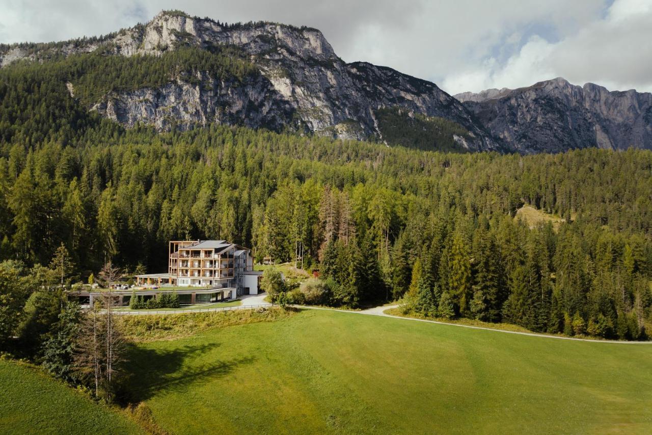 Hotel Lech Da Sompunt Badia  Exteriér fotografie